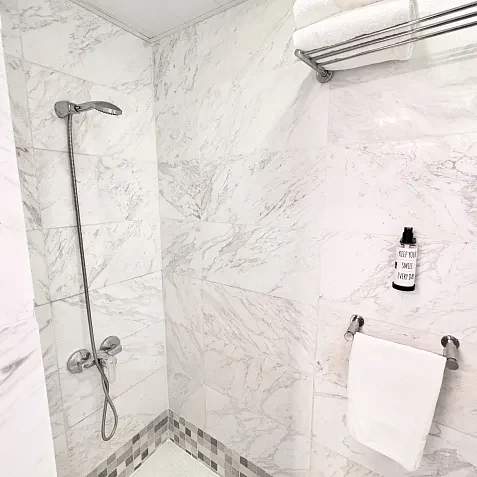 Standard-Doppelzimmer