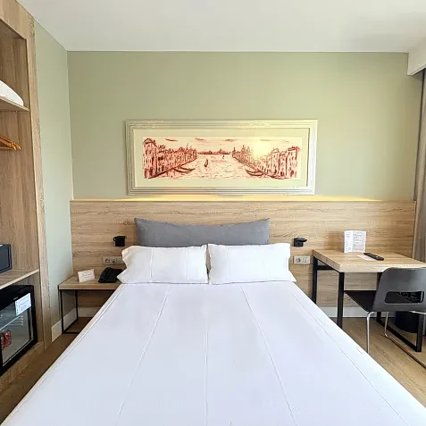 Chambre petit terrace