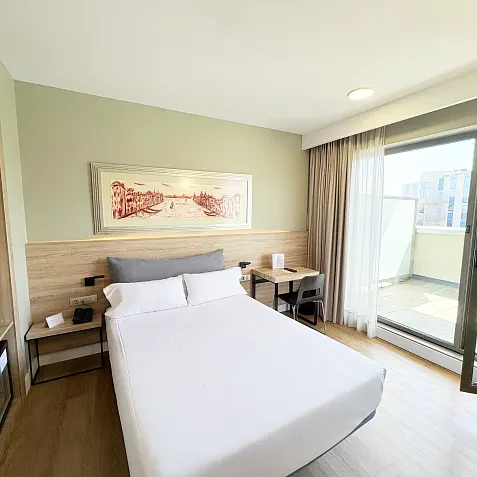 Chambre petit terrace