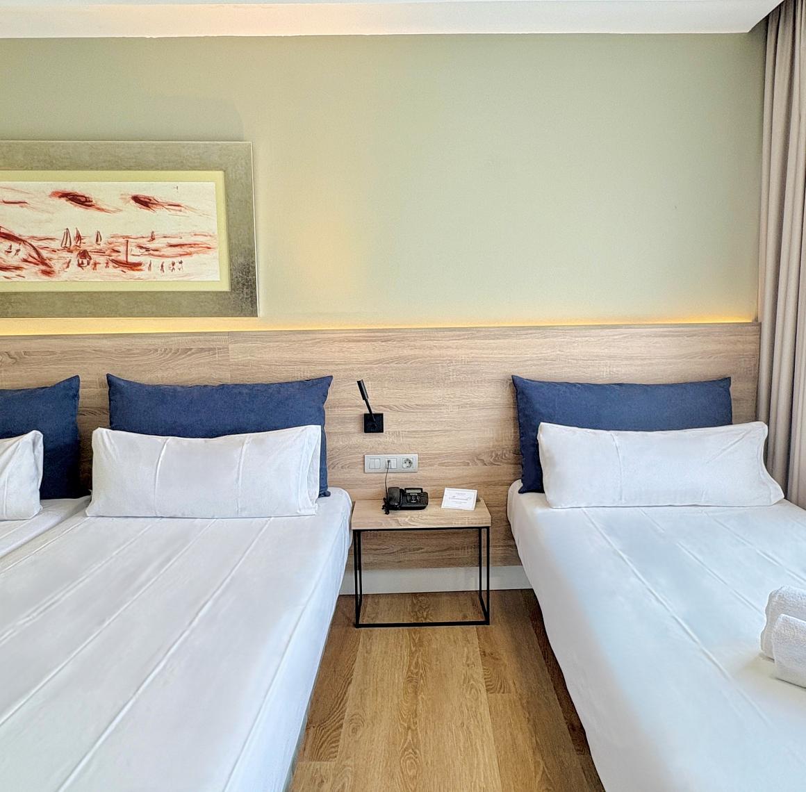 Double room with extra bed